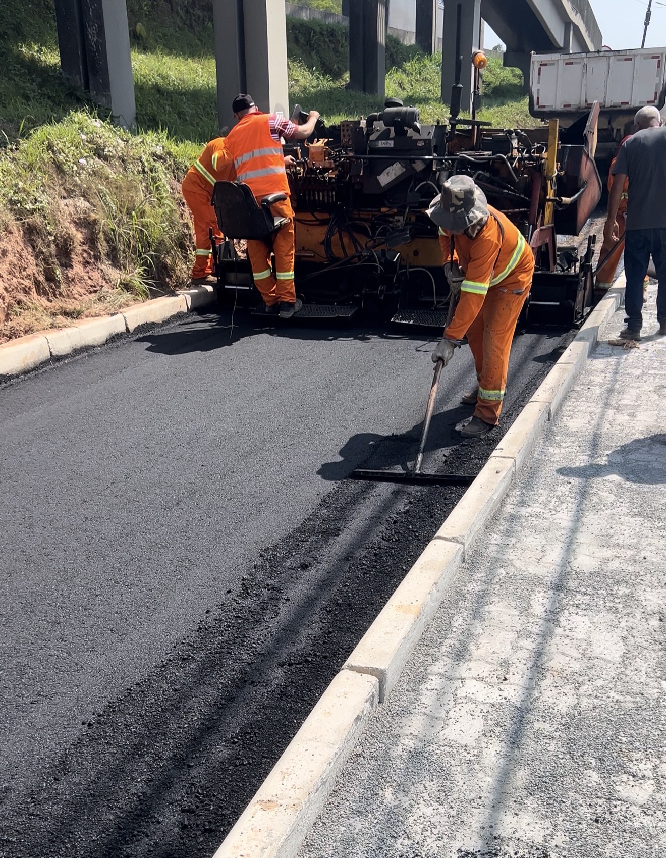 Execução de asfalto Juquitiba - SP